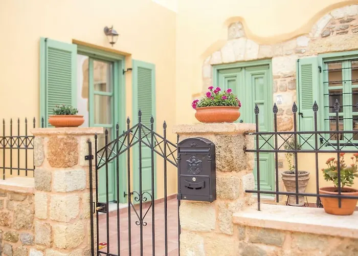 بيت للعطل Traditional Stonehouse In Village